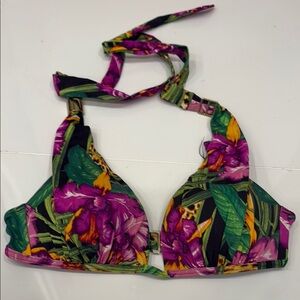 Xtra Small, Gold detailed hardware, Floral Halter Bikini Top
